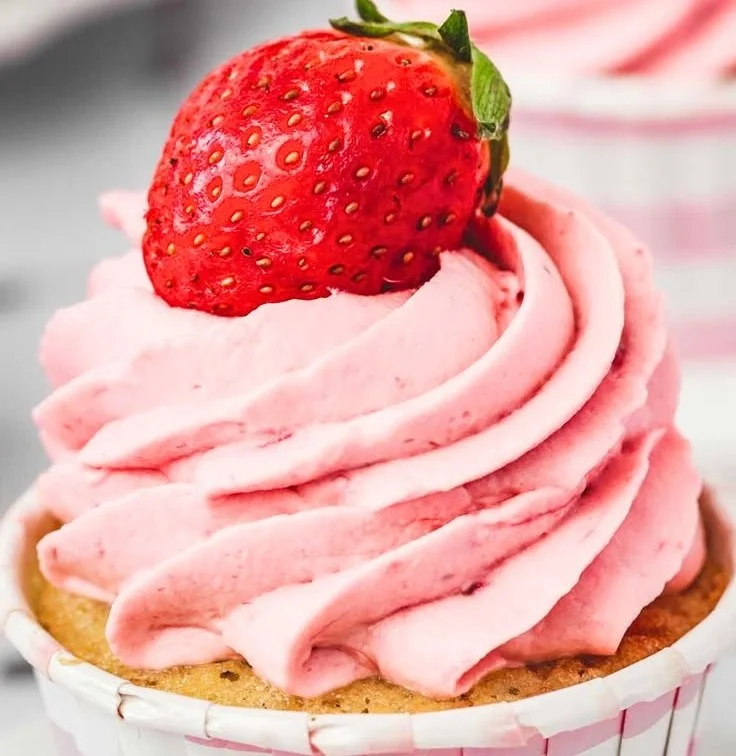 Delicious strawberry whipped cream topping for desserts