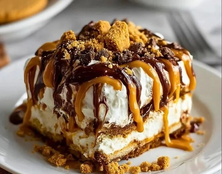 Layered Peanut Butter Cookie Lasagna dessert with creamy peanut butter and cookies.